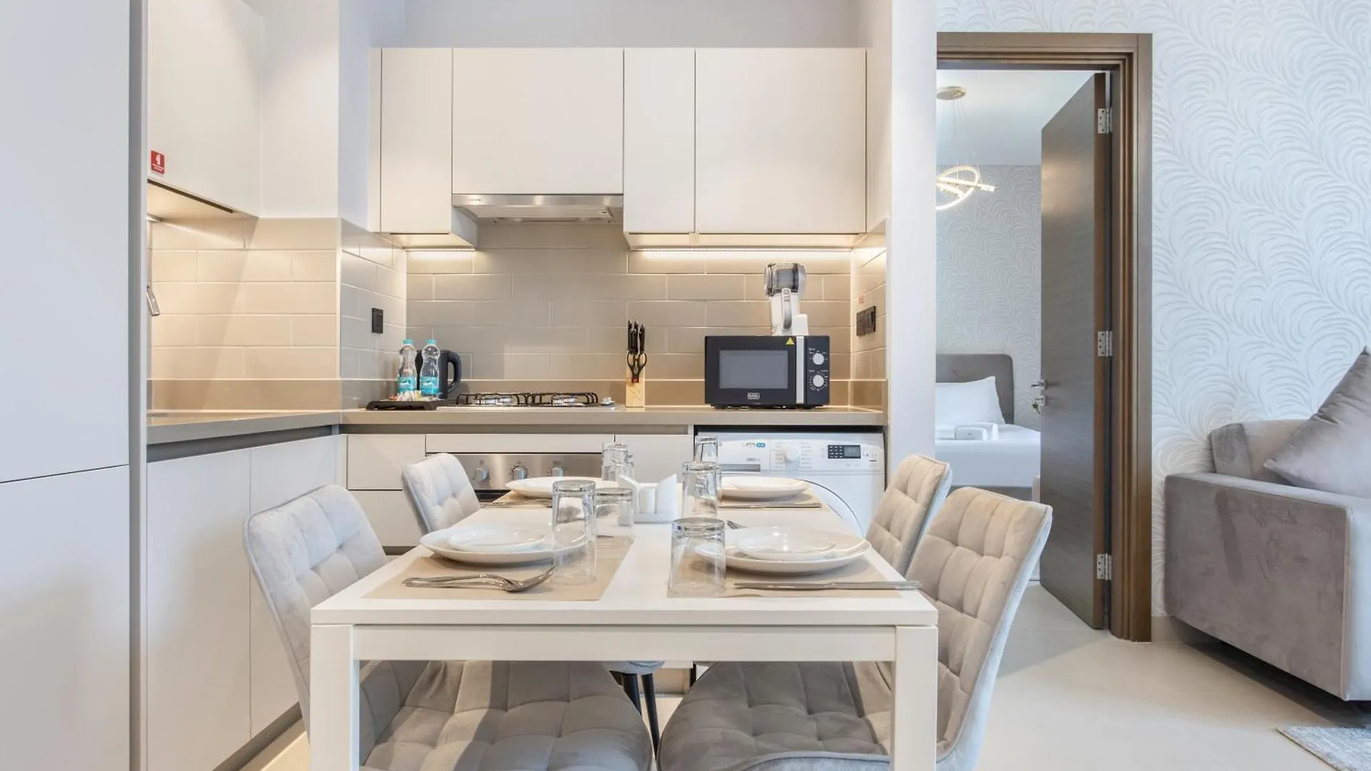 Stay By Latinem Luxury 2Br Holiday Home Cv A2702 Near Burj Khalifa Dubai Apartment