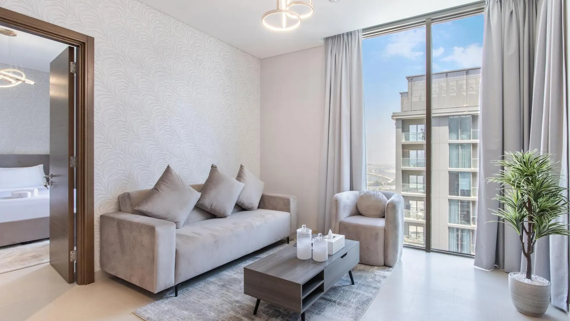 Stay By Latinem Luxury 2Br Holiday Home Cv A2702 Near Burj Khalifa Dubai